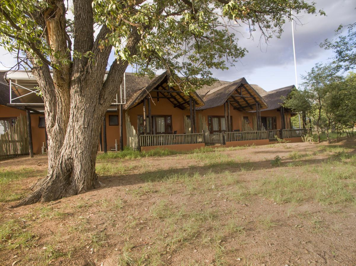 Hobatere Lodge Otjovasandu Exteriér fotografie